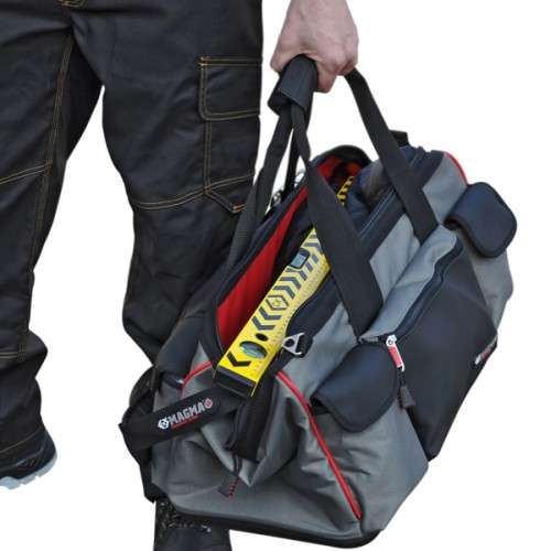 Ck Magma Maxi BagWaterproof & Crackproof Base,Carry Handles & Shoulder StrapMa2628A